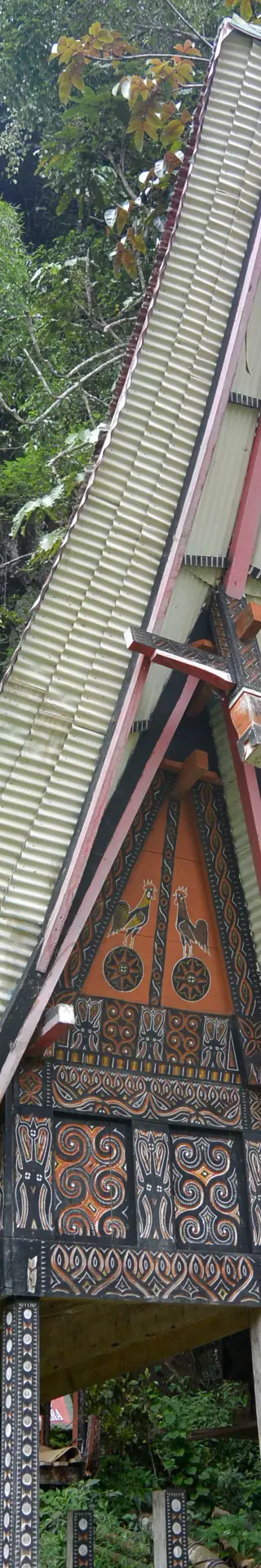 Traditionelles Dach in Form eines Büffels